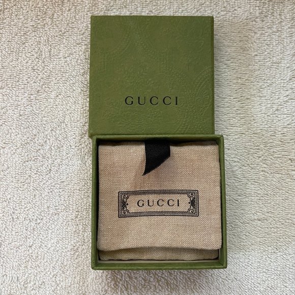 Gucci gold earrings with pearls for pierced ears - Picture 3 of 10